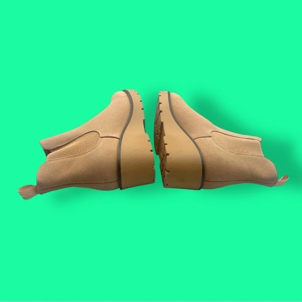 Athlefit Women's Chelsea Boots Nude Size 9.5